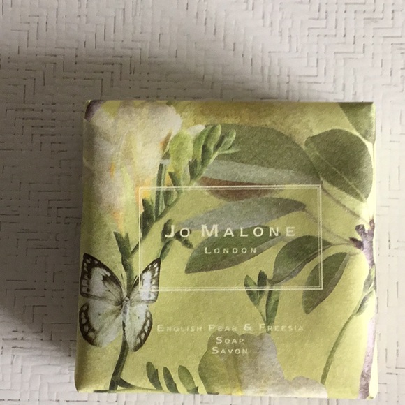 Jo Malone 3 Pc Soap Set Red and Green Collection - Picture 5 of 6